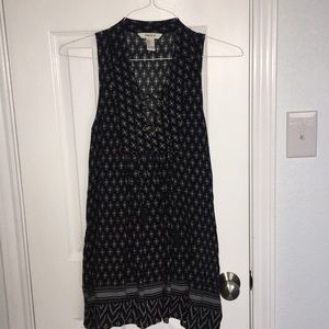 Forever 21  black and white dress  (Or long shirt)